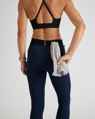 Niki (5'8") is wearing size small