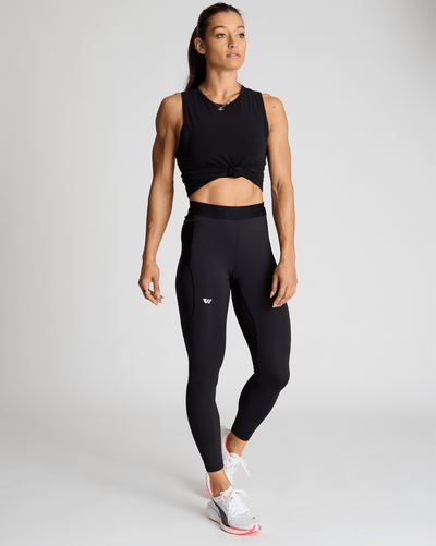 Meghan (5'8") is wearing size small