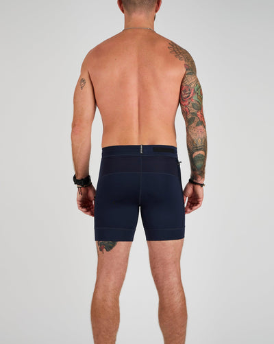 Conor (5’11") is wearing size medium 6" inseam