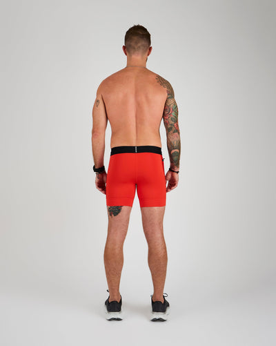 Conor (5’11") is wearing size medium 6" inseam