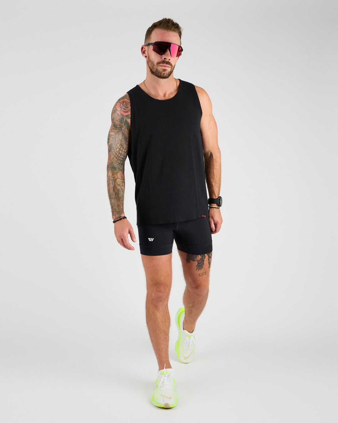 公式サイト - ハイブランドの新作が続々登場 Distance Half WOLACO – Black in Tight パンツ
