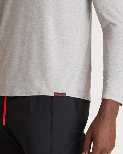 Mikael (6’3") is wearing size medium