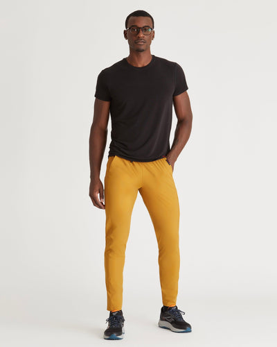 Mikael (6’3") is wearing size medium