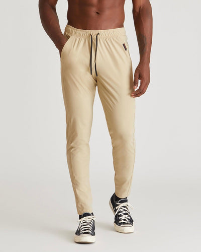 Mikael (6’3") is wearing size medium
