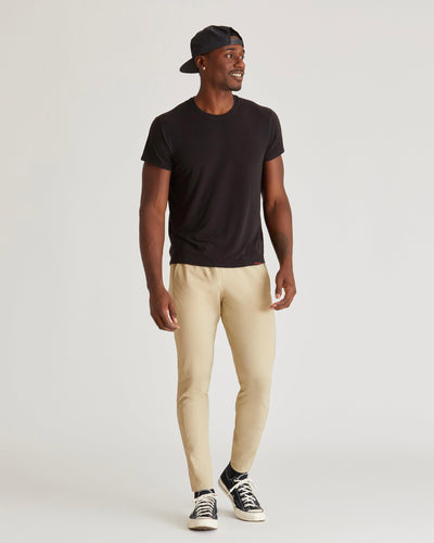 Mikael (6’3") is wearing size medium