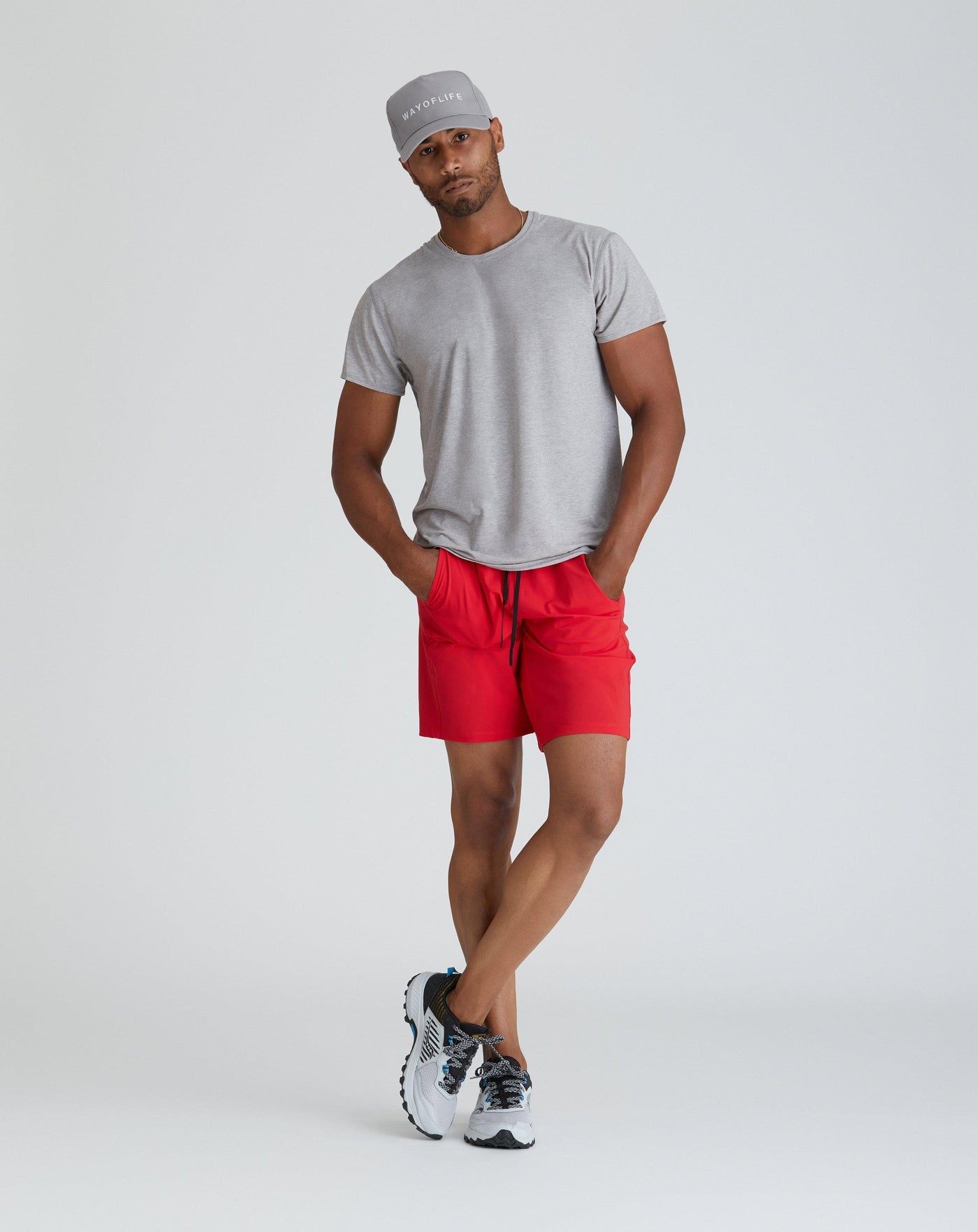 Model (6'1") is wearing size medium 10'' inseam